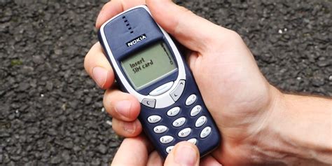 We drop tested the 'indestructible' old Nokia 3310 